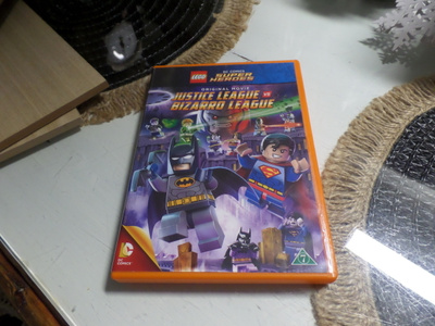 Lego: Super Heroes Justice League.VS Bizarro League dvd.