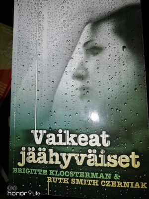 Klosterman/zerniak Vaikeat jäähyväiset