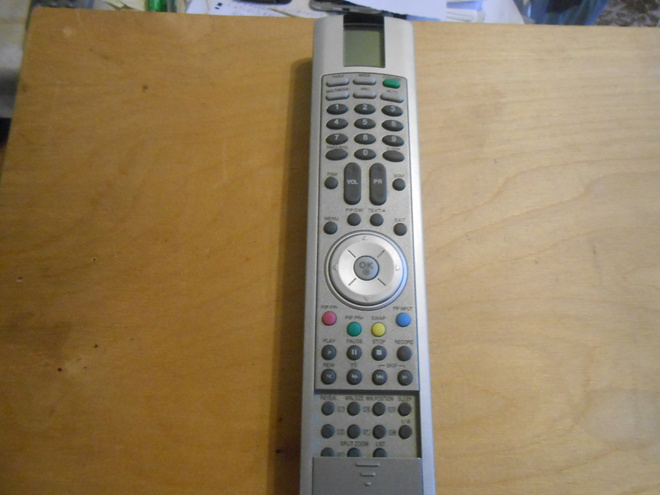 LG 6710V00137F TV DVD VCR CABLE STB AUDIO REMOTE CONTROL