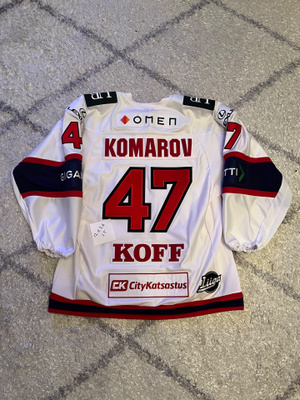 Leo Komarov Game Worn Pelipaita