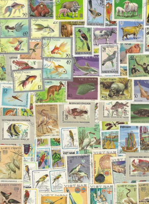 (SP013) VIETNAM - POSTIMERKKIPAKKAUS - 100 ERILAISTA
