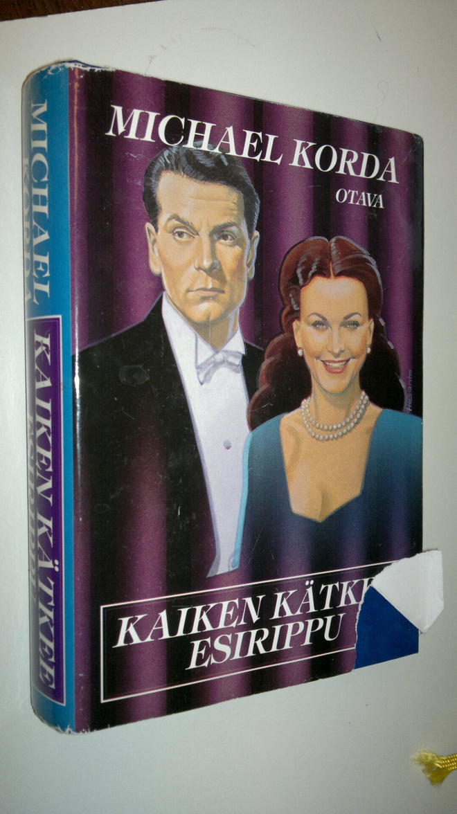 Michael Korda : Kaiken kätkee esirippu
