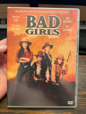 Bad Girls - Naiset satulassa (suomidvd, 1994)