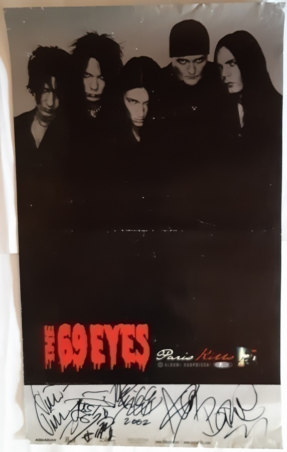 The 69 Eyesin juliste nimmareilla