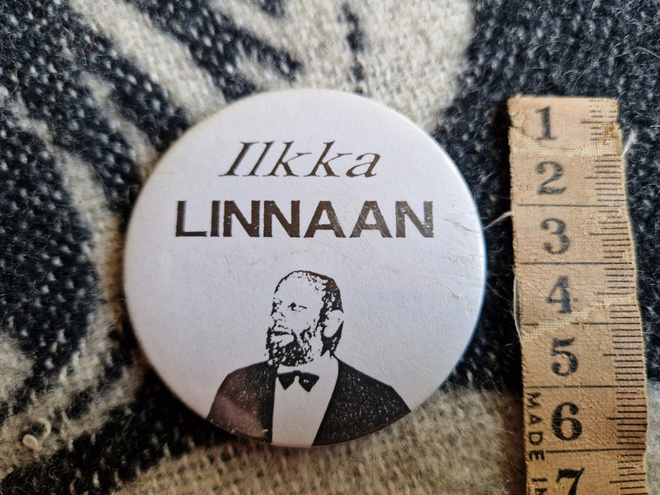 Ilkka Taipale vintage rintamerkki. Ilkka linnaan