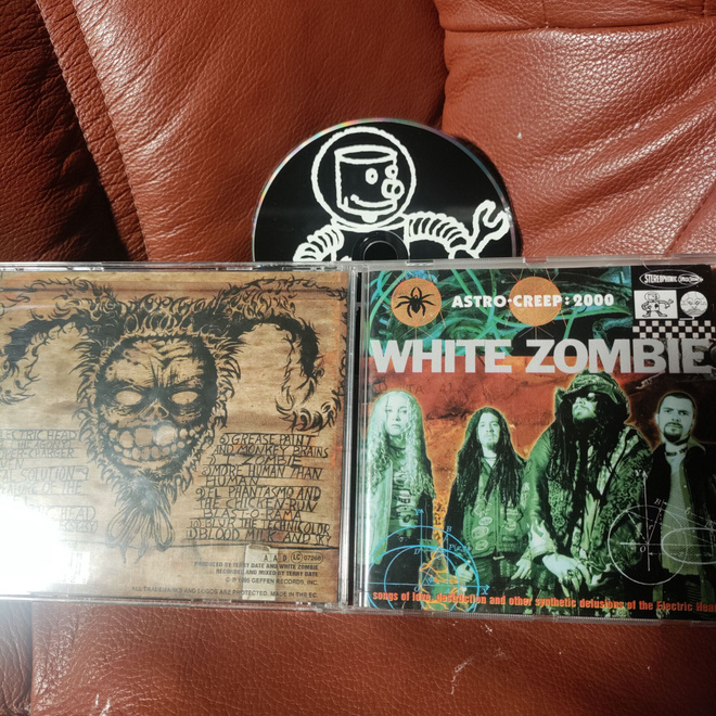 WHITE ZOMBIE -Astro-creep:2000 CD.