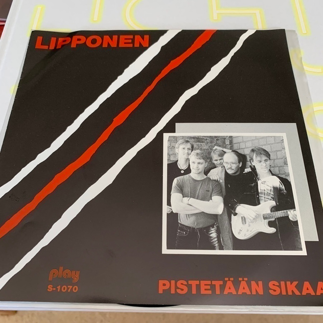 LIPPONEN: Pistetään sikaa * Johnny Walkerin blues
