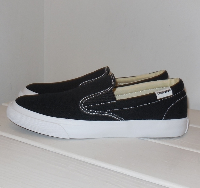 34 - Converse mustat slip on tennarit * UUDET
