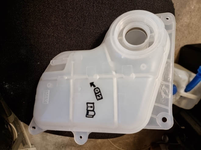 Vw 1996-2005 paisuntasäiliö Mahle "UUSI"