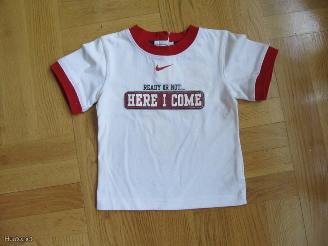 NIKE aivan upea T-paita : Ready or not, Here I come! koko 68