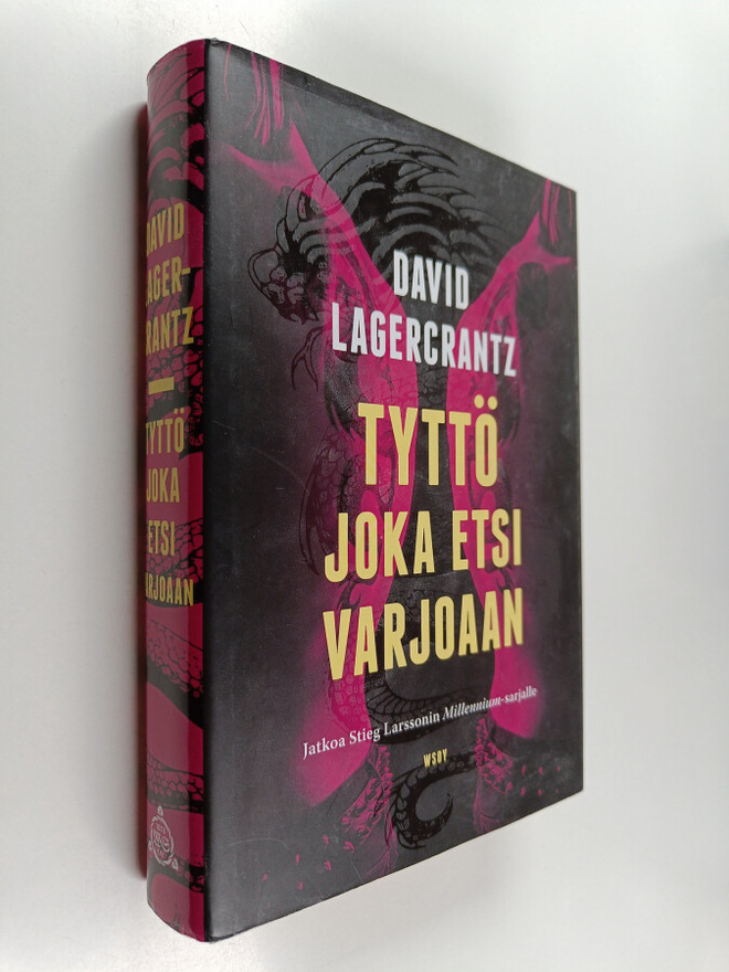 David Lagercrantz : Tyttö joka etsi varjoaan