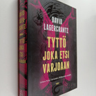 David Lagercrantz : Tyttö joka etsi varjoaan - pikkukuva 1