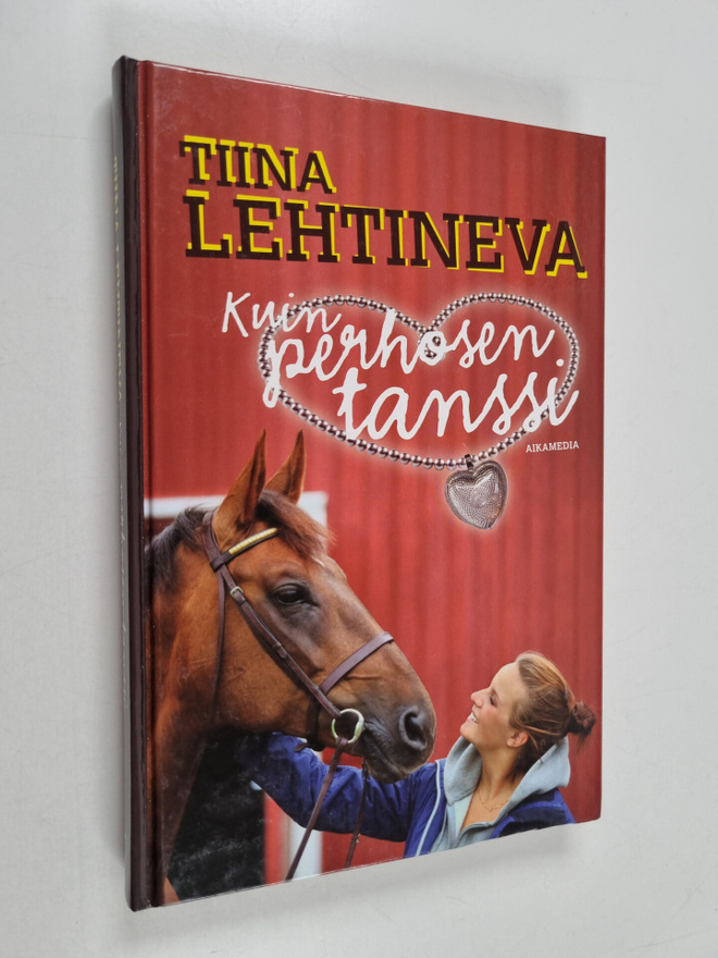 Tiina Lehtineva : Kuin perhosen tanssi
