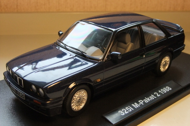 BMW 325i M-paket 2 -88 1:18 ALE!
