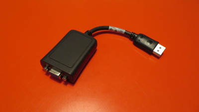 DisplayPort VGA muunnin