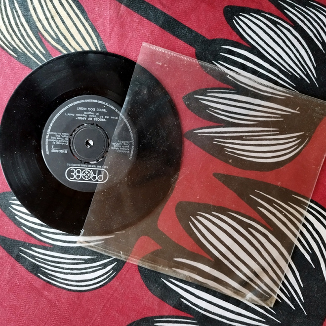 Three dog night: Pieces Of April  vinyyli single