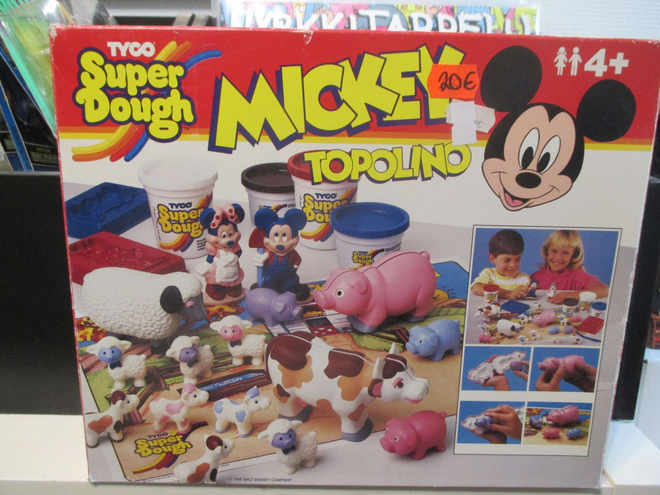 MIKKI HIIRI - puutteellinen muovailuvahasetti (Tyco, 1991)
