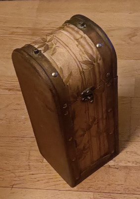 Vanha Pullolaatikko / "Pullopiilo"