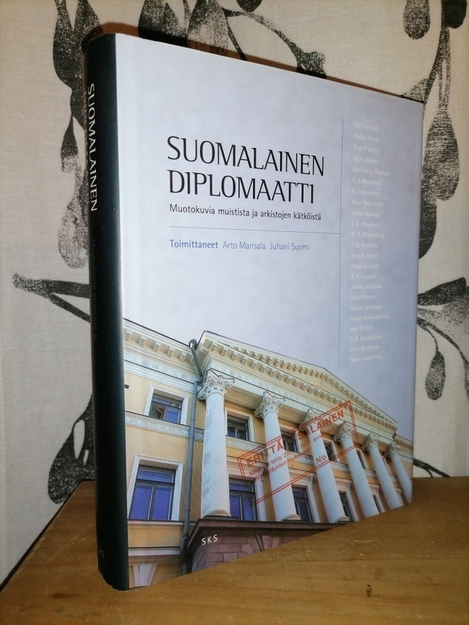 Suomalainen diplomaatti - toim. Mansala & Suomi 1.p. Uusi