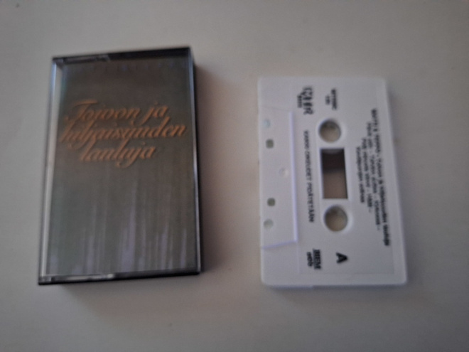 MATTI & TEPPO - TOIVON JA HILJAISUUDEN LAULUJA c-kasetti