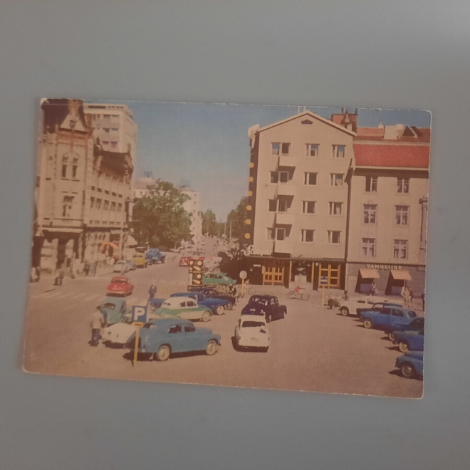PK Oulu Kirkkokatu, autot  Sampo, vanuliike k-60