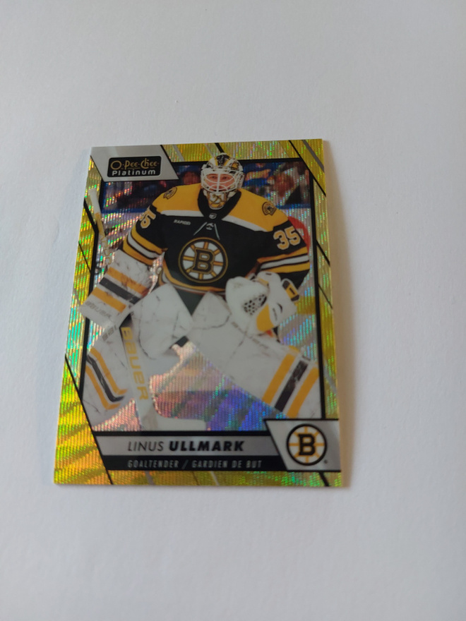23-24 OPC Platinum Neon Yellow Surge #47 Linus Ullmark