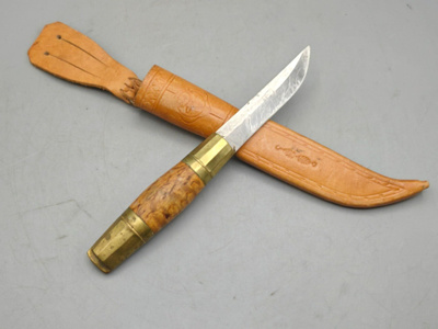 Puukko messinki heloilla