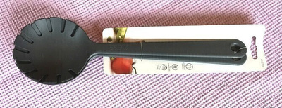 Tarjoiluottimet