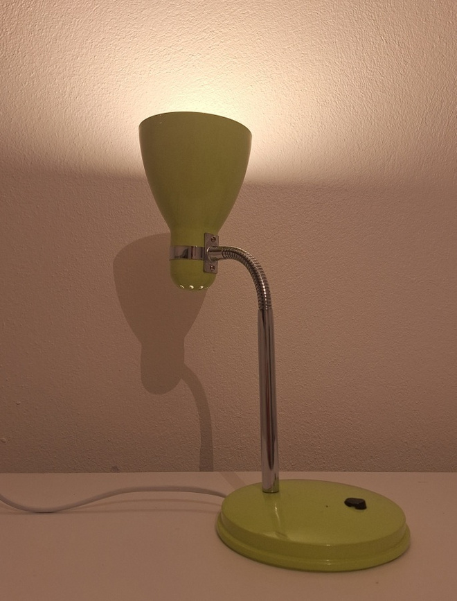 Pistaasin vihreä pöytävalo Lamp Gustaf