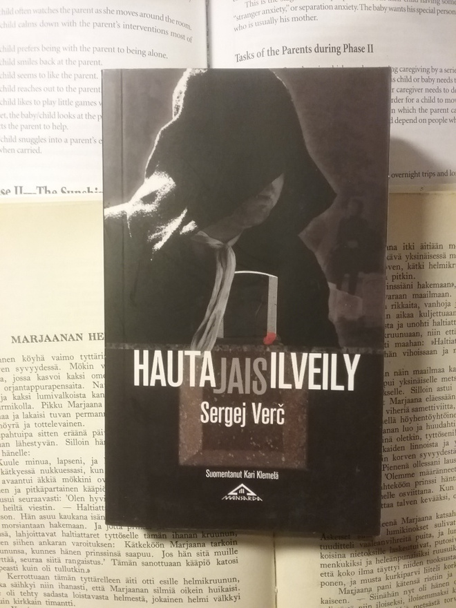 Sergej Verc - Hautajaisilveily (pokkari)