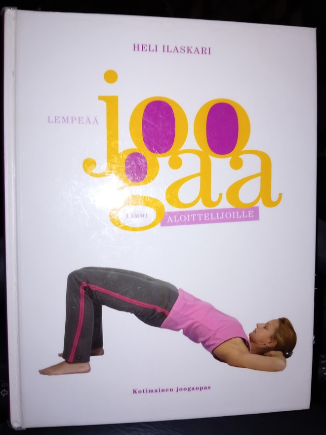 Ilaskari : Lempeää joogaa  ( SIS POSTIKULU  )