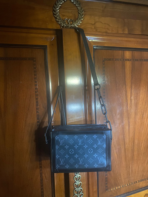 Louis Vuittonin upea Soft Trunk Bag, Monogram Eclipse Canvas