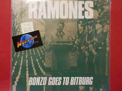 RAMONES - BONZO GOES TO BITBURG - UK 1985 M-/M- LP