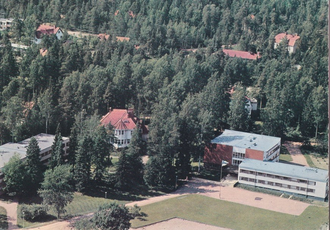 Kauniainen: Suomen Raamattuopisto