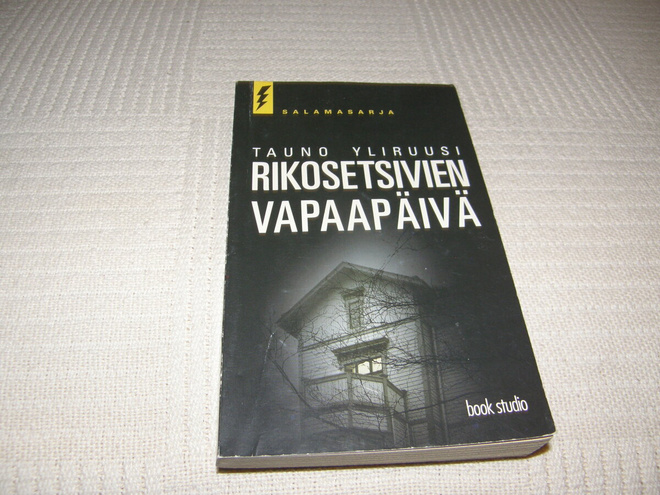 Tauno Yliruusi Rikosetsivien vapaapäivä  -pok
