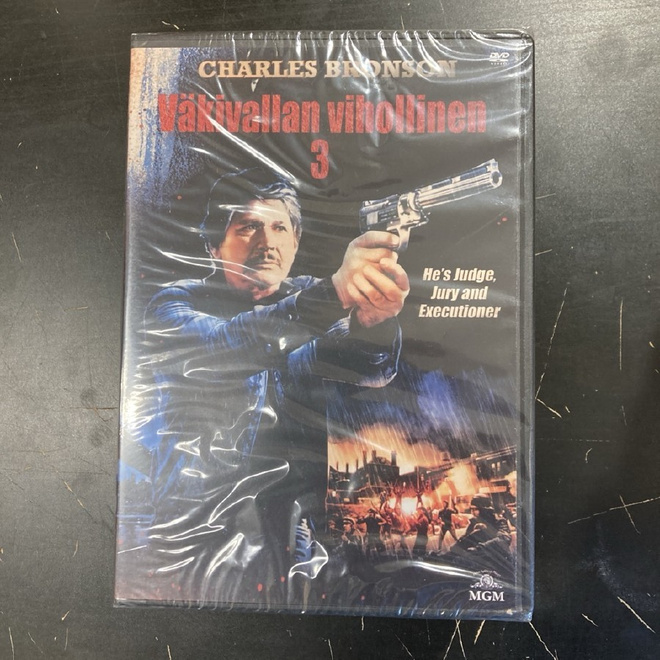 Väkivallan vihollinen 3 DVD (UUSI)