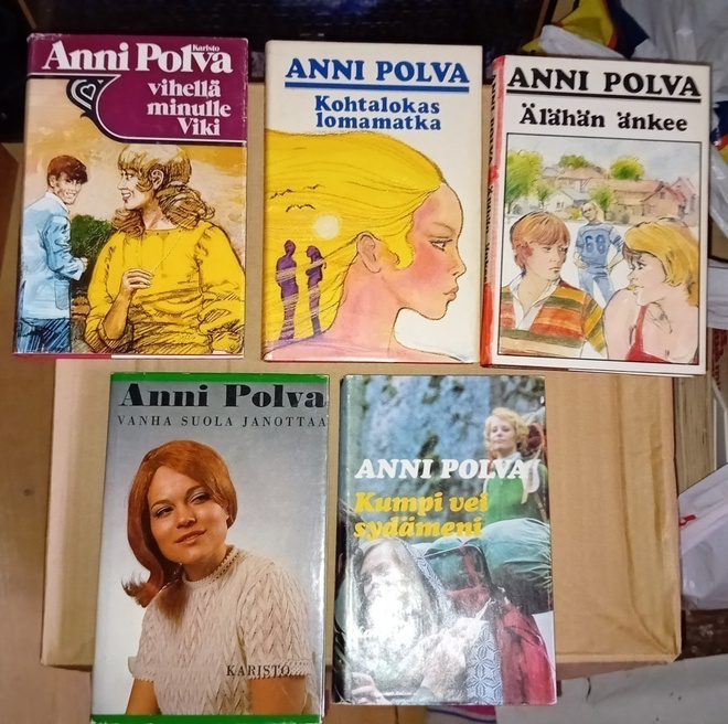 Anni Polva 10 kpl kovakantinen valitse