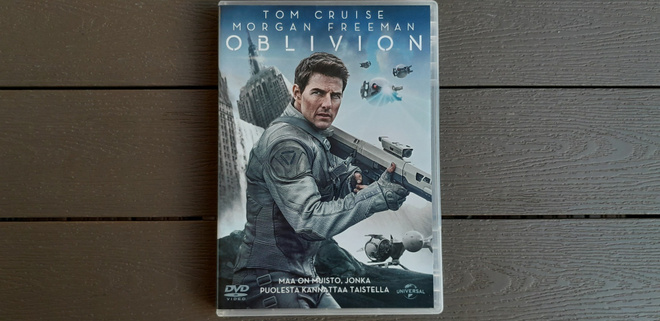 DVD: Oblivion (Tom Cruise, Morgan Freeman 2013)