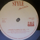 STYLE :: LOVE IS KNOCKING ON MY DOOR :: VINYYLI  7"  1983 - pikkukuva 4