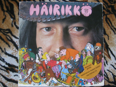 IRWIN GOODMAN HÄIRIKKÖ LP JA KAKSI SINGLEÄ