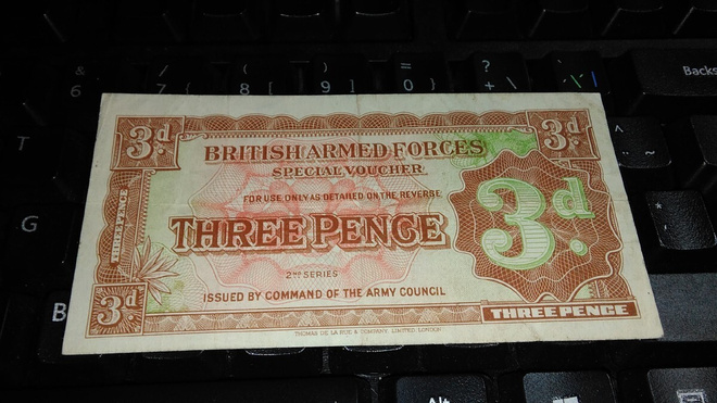 British Armed Forces 3 Pence 2 nd serie F-VF
