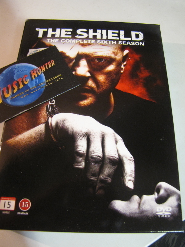 THE SHIELD - 6.TUOTANTOKAUSI DVD BOXI (+) .