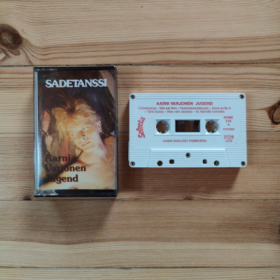 Aarni Varjonen Jugend - Sadetanssi c-kasetti