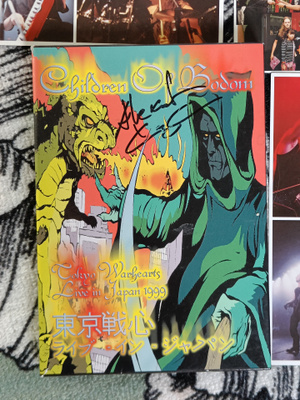 Signeerattu Children of Bodom Tokyo Warhearts CD boxi
