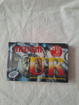 Maxell UR