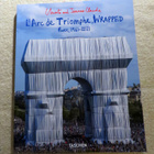 CHRISTO: L'Arc de Triomphe, Wrapped. Taidekirja - UUSI - pikkukuva 1
