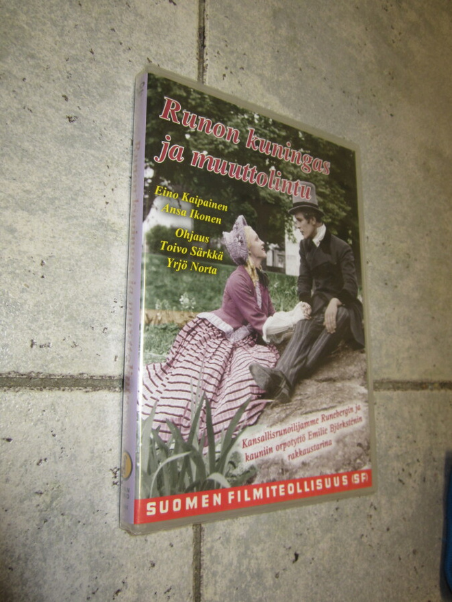RUNON KUNINGAS JA MUUTTOLINTU : AVAAMATON DVD )