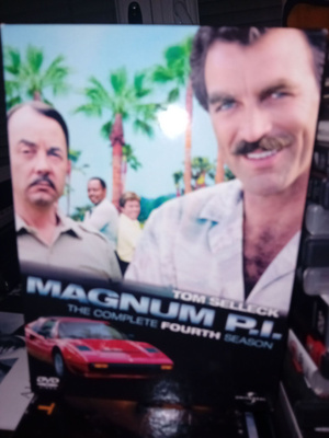 6 DVD Magnum P.I. Neljäs tuotantokausi ( SIS POSTIKULU )