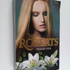 Nora Roberts : Tähtien virta - pikkukuva 1