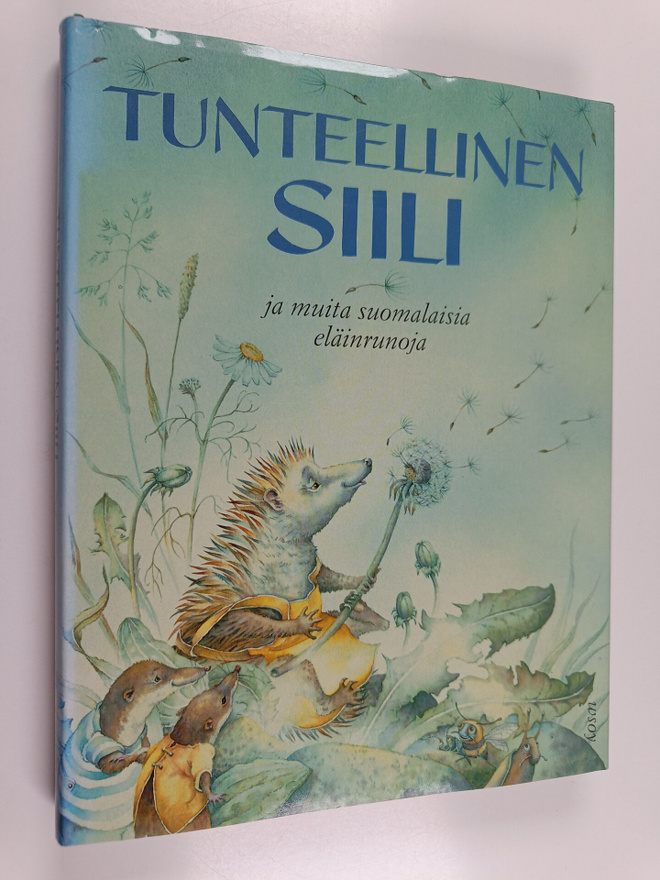 Sanna Jaatinen ym. : Tunteellinen siili ja muita suomalai...